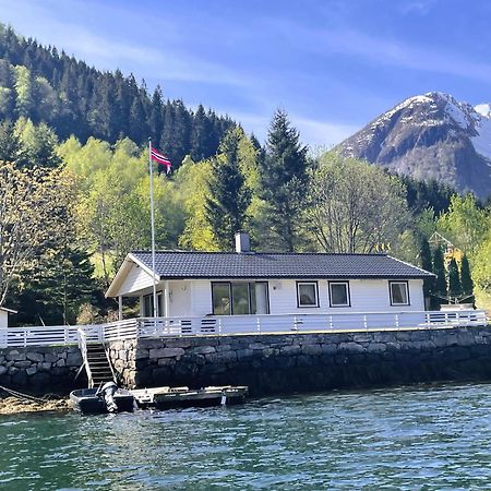 Der Fjordtraum In Balestrand Direkt Am Wasser Экстерьер фото
